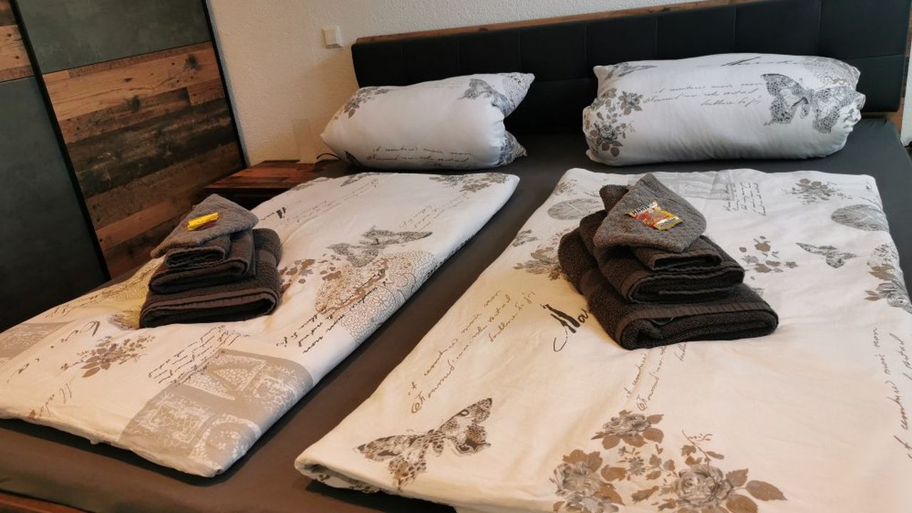 Schlafzimmer - Bett Schlafzimmer - Bett